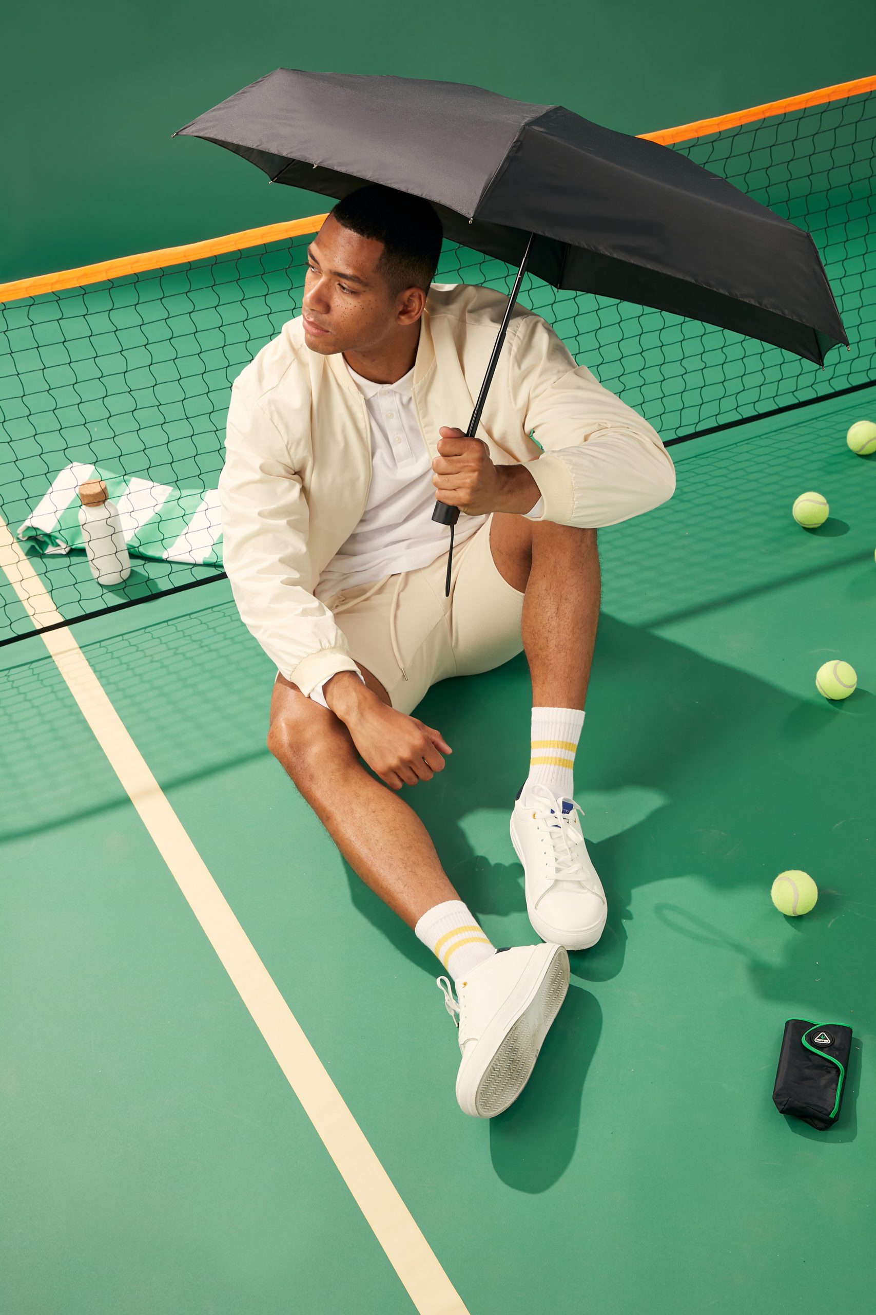 G843-Storm-Black-Open-1