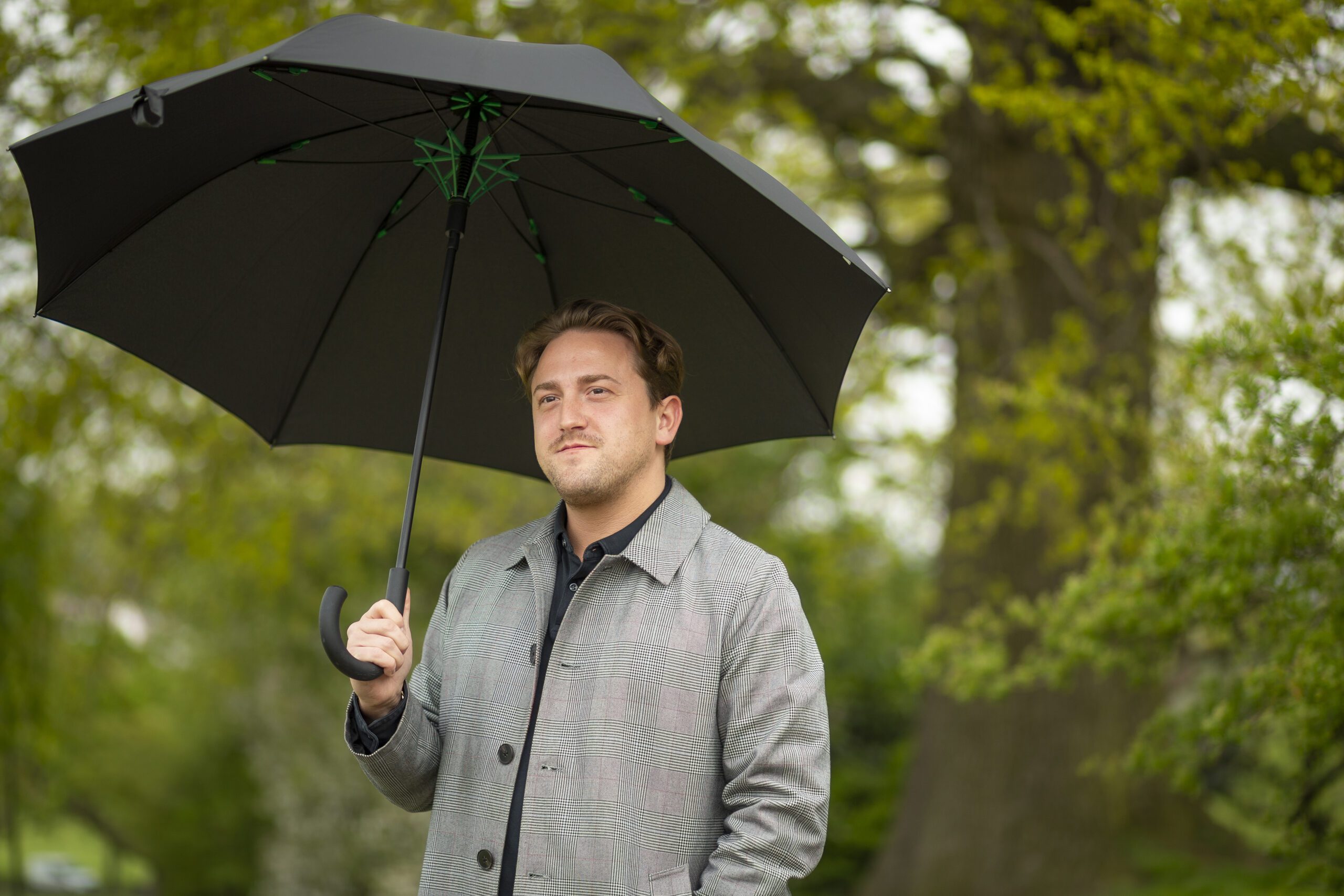 G844 Typhoon-1 Black