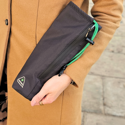 102. G005 Keep Dry Pouch - Black - HighRes (1)